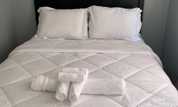North Buffalo Casa | The L's Luxury 1- Newly renovated Downstairs Apartment