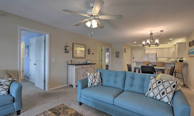 Camdenton Condominio | 'The Lake Escape’ w/ Balcony & Pool Access!