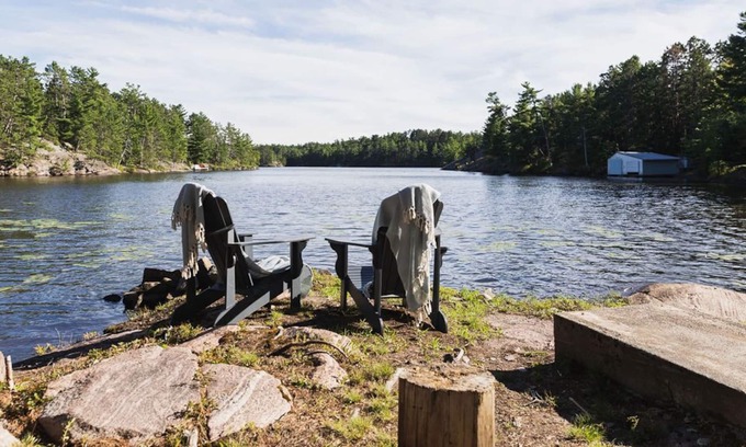 French River Cabaña | The Lake House - Yoga Studio, swimming, boating, hiking and more!