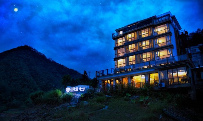 Chun'an Casa | The Lake View Deyishe Resort in Thousand Island Lake