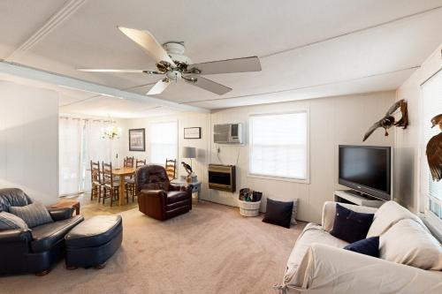 Manning Casa | The Lakehouse