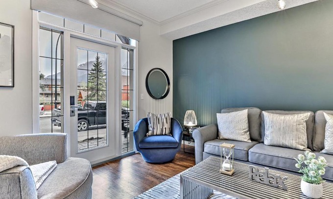 Canmore Casa | The Lambeth by Samsara Resort Private Entry Panorama Top View 2BR and 2BTH