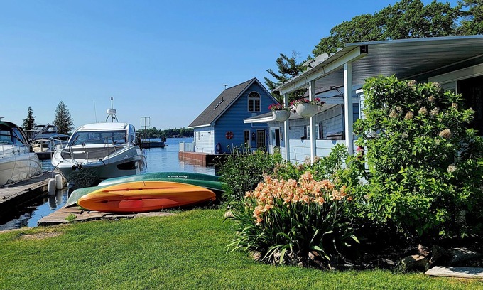 Alexandria Bay Casa | Vista del castillo de Boldt!