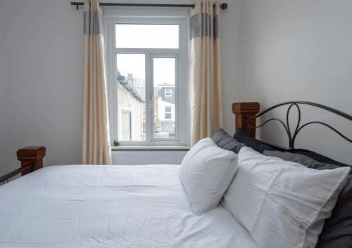 West Ham Casa | The Liddington
