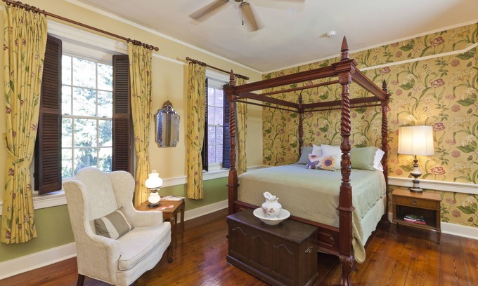 Burlington Cama Y Desayuno | The Lily Inn