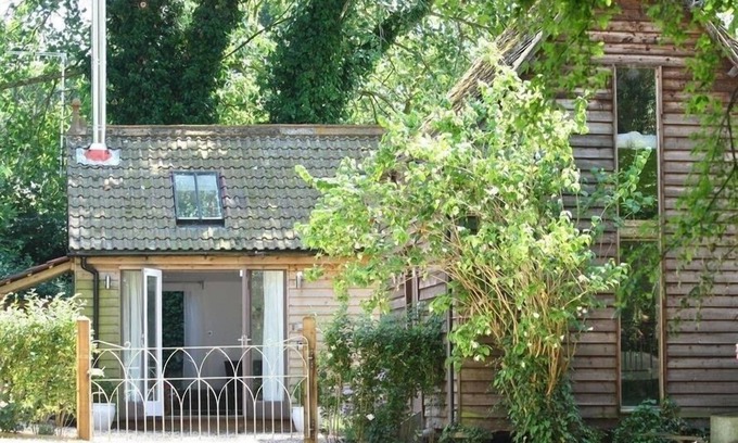 Little Coxwell Cabaña | THE LINHAY, admite mascotas, con chimenea en Faringdon, Ref 988824