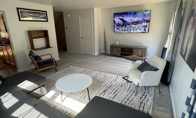 State College Casa | The Lions Lair— Your ultimate spot for PSU football & all things Penn State