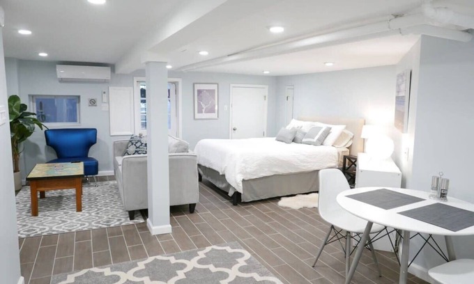 Mount Pleasant Apartamento | The Lions Roar ~ capacidad para 4 personas, a pie de Zoo!