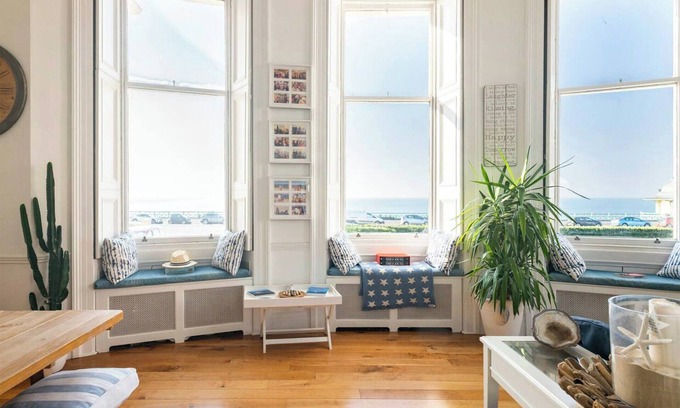 Kemptown Cabaña | The Little Beach House