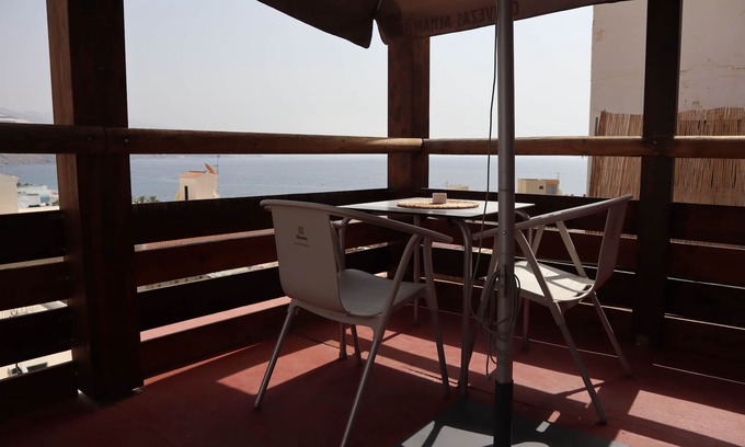 Castell de Ferro Casa | The little blue house