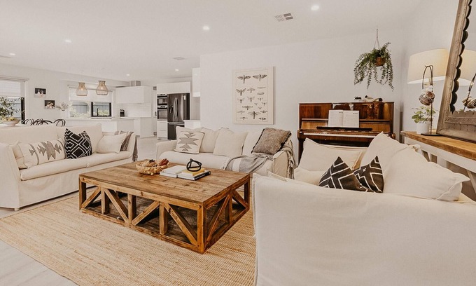 Safety Beach Casa | The Little Distillery - Beachside Pool Retreat