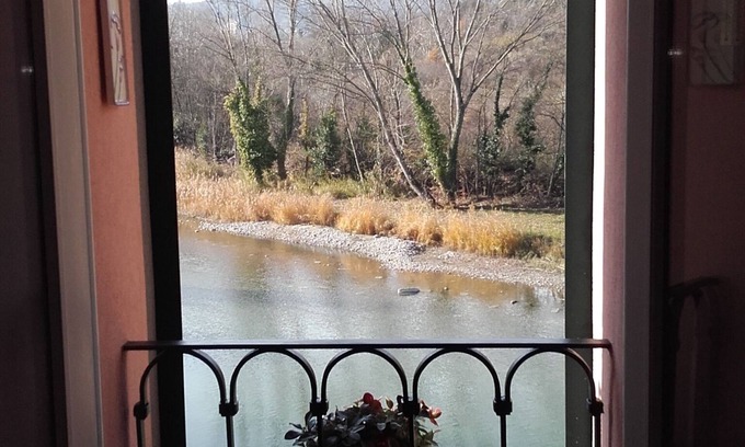 Borgo Tossignano Apartamento | La pequeña casa en el río