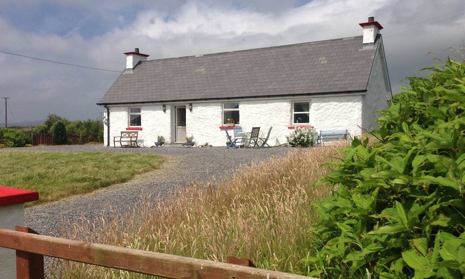 Crowkeeragh Cabaña | The Little Irish Cottage en Wild Atlantic Way: experimente la verdadera Irlanda.