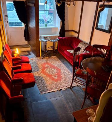 Machynlleth Casa | The Little Laura Ashley House