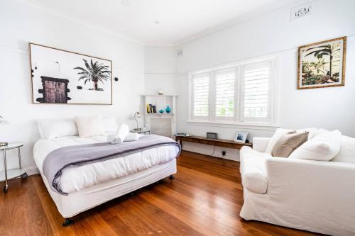 Manly Apartamento | The Little Palm - Prime Locale between Beach and Wharf