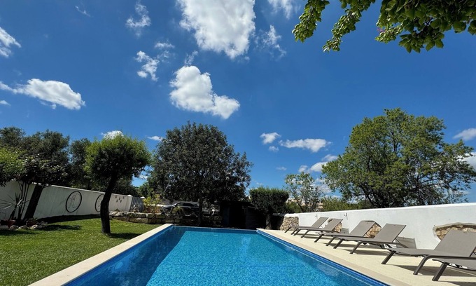 Loule Casa | The Little Wine House - Maison & Jardin Privés au Calme Proche Albufeira