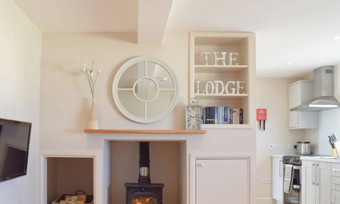 Pershore Cabaña | The Lodge at Elmley Meadow