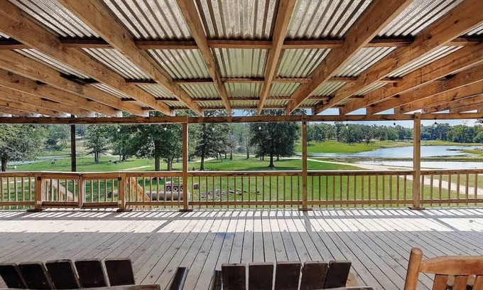 Centerville Casa | The Lodge At Our Texas Ranch