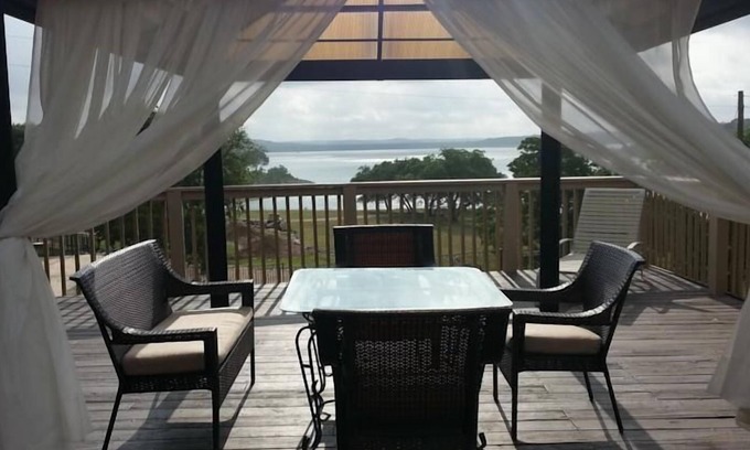 Canyon Lake Hotel | The Lodge at Turkey Cove