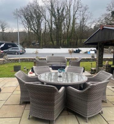 Boncath Otro | The Lodge