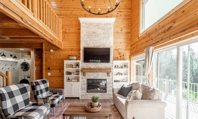 Cascade Cabina | The Lodge on Shore Drive