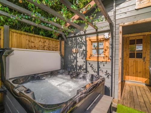 New Forest District Casa | The Lodge - Uk50409