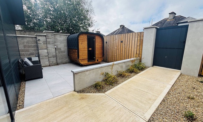 Killaloe Cabina | The Lodge - Wellness Retreat, Private & Secluded Sauna Access