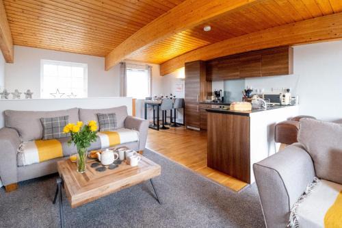 Leiston Casa | The Loft - Aldeburgh Coastal Cottages