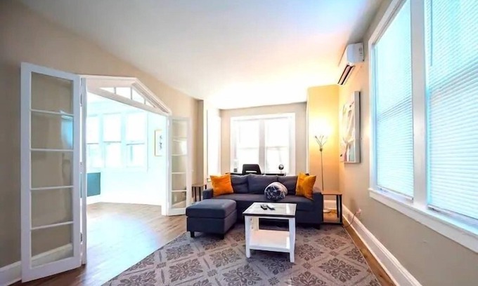 Wilmington Apartamento | The Loft At Gilpin Placeking Bedtrolley Square! 1 Bedroom Apts by RedAwning