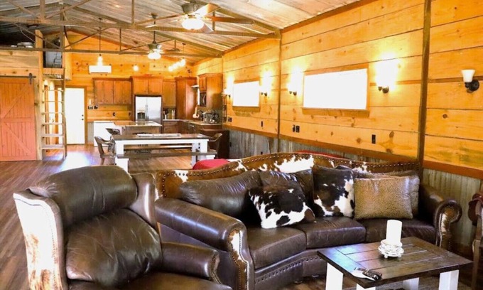 Bryan Casa | The Loft at Lucky Eagle ~ Aggieland Alquileres vacacionales