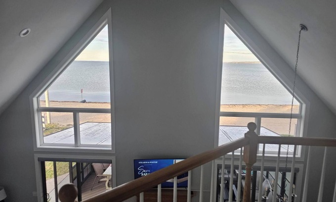 Sylvan Beach Casa | The Loft at the Beach