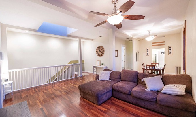Porterville Apartamento | The Loft on Main Street