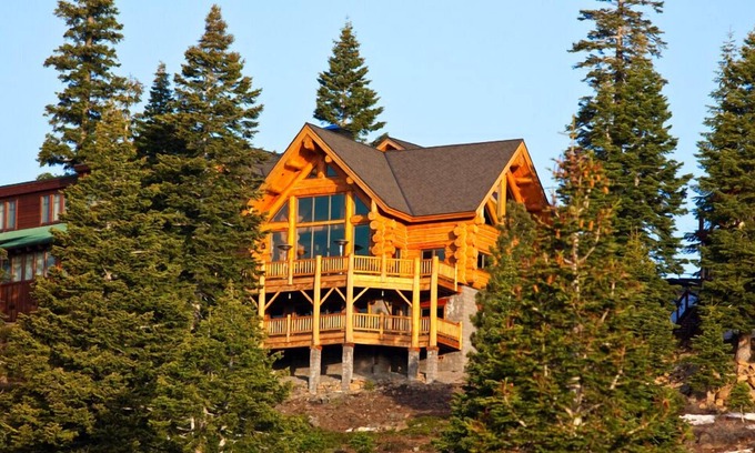 Truckee Casa | La Casa de registro en Truckee, CA - 5.250 pies cuadrados de impresionante..!