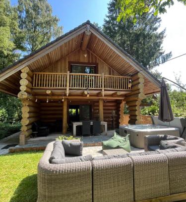 Ursel Chalet De Esquí | the loghouse