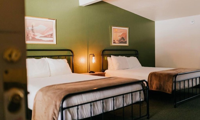 Long Barn Cabina | The Long Barn Lodge