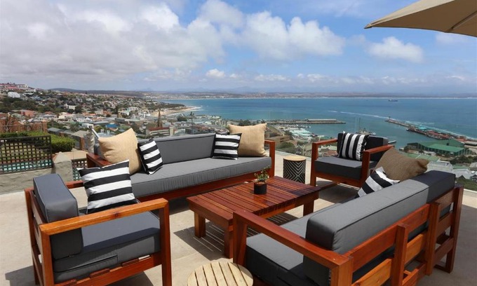 Linkside Casa | The Lookout Guest House