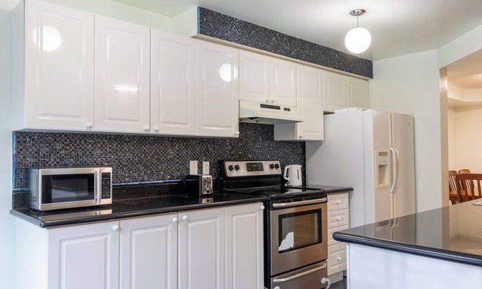 Meadowvale Village Casa | The Loving Lodge