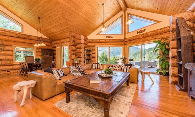 Port Angeles Cabina | The Lower Elwha Rivers Edge w/ serene mountain views!
