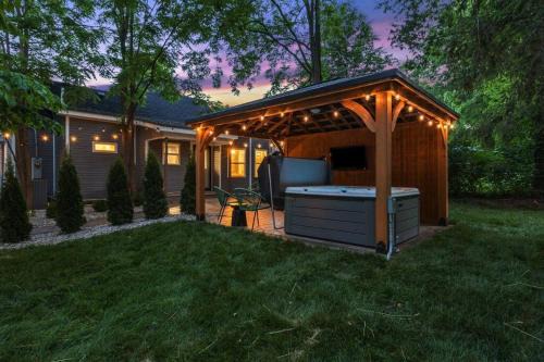 Georgetown Casa | The Luxe/Hot Tub/12min to Horse Park/30 Min to Ark