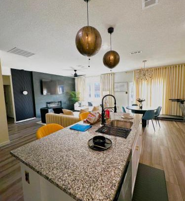 Glenn Heights Casa | The Luxe Residence Glenn heights, 4 Bedroom Home