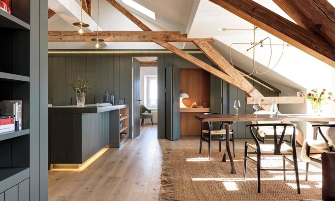 Flims Apartamento | The luxurious 4.5 room attic apartment, 120m2 is located in a historic building