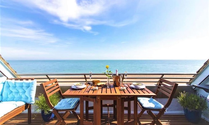 Folkestone Apartamento | The luxury Beach property - Oceanbreeze