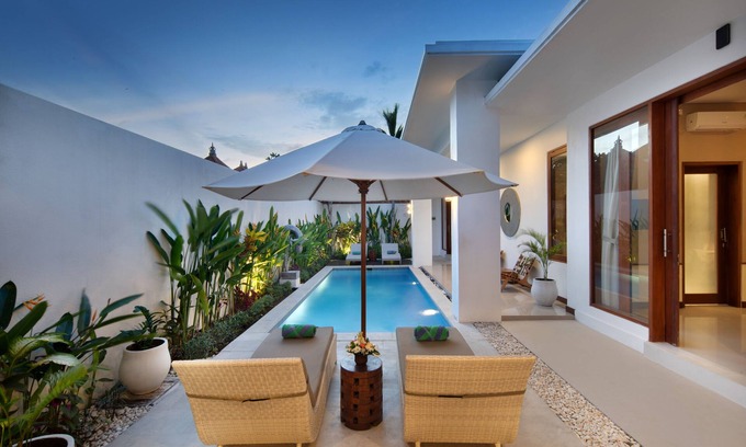 Batubelig Villa | The Luxury Collection, Monaco Blu