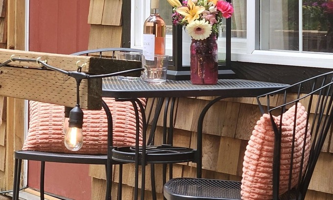 Forks Cabina | The Luxury Getaway at the Cedar Haus