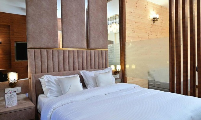 Solan Apartamento | THE LUXURY STAYS BY GLAMBIRDS - HOME STAY