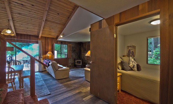 Packwood Casa | The Lyons Den en Upper Timberline Village