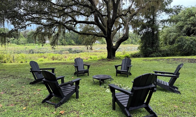 Silver Springs Casa | The Magnolia Lake House