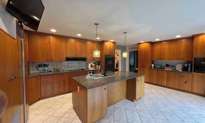 Dauberville Casa | The Majestic Retreat Estate