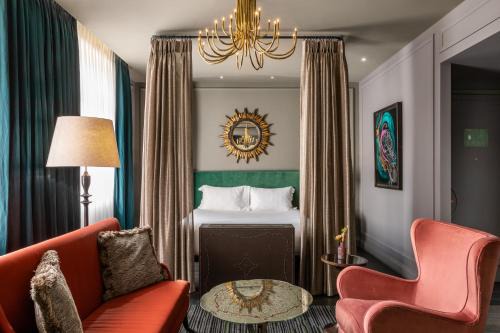 Fitzrovia Hotel | The Mandrake