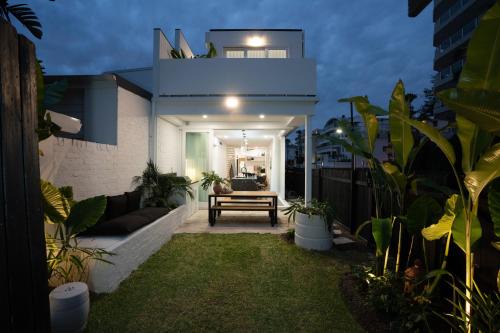 Manly Casa | The Manly House - 100 steps from Manly Beach